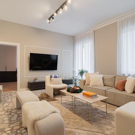 Loggia & Luxe 5Br Penthouse In Universitatii Area Bukurešť Exteriér fotografie